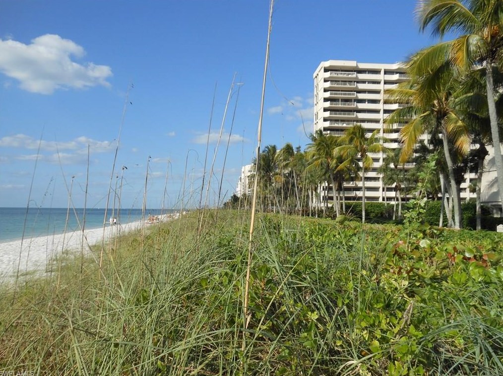 beachfront property at 4005 Gulf Shore Blvd N, #106, Naples, FL 34103